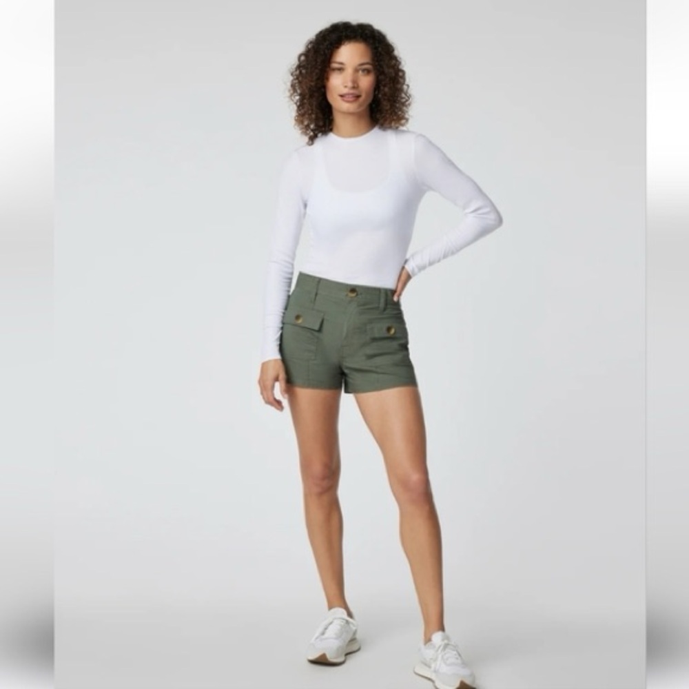 Vuori vintage utility rip stop shorts army green small new without tags